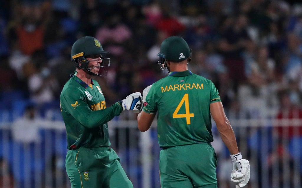 Rassie van der Dussen hits out as South Africa set England 190 for victory