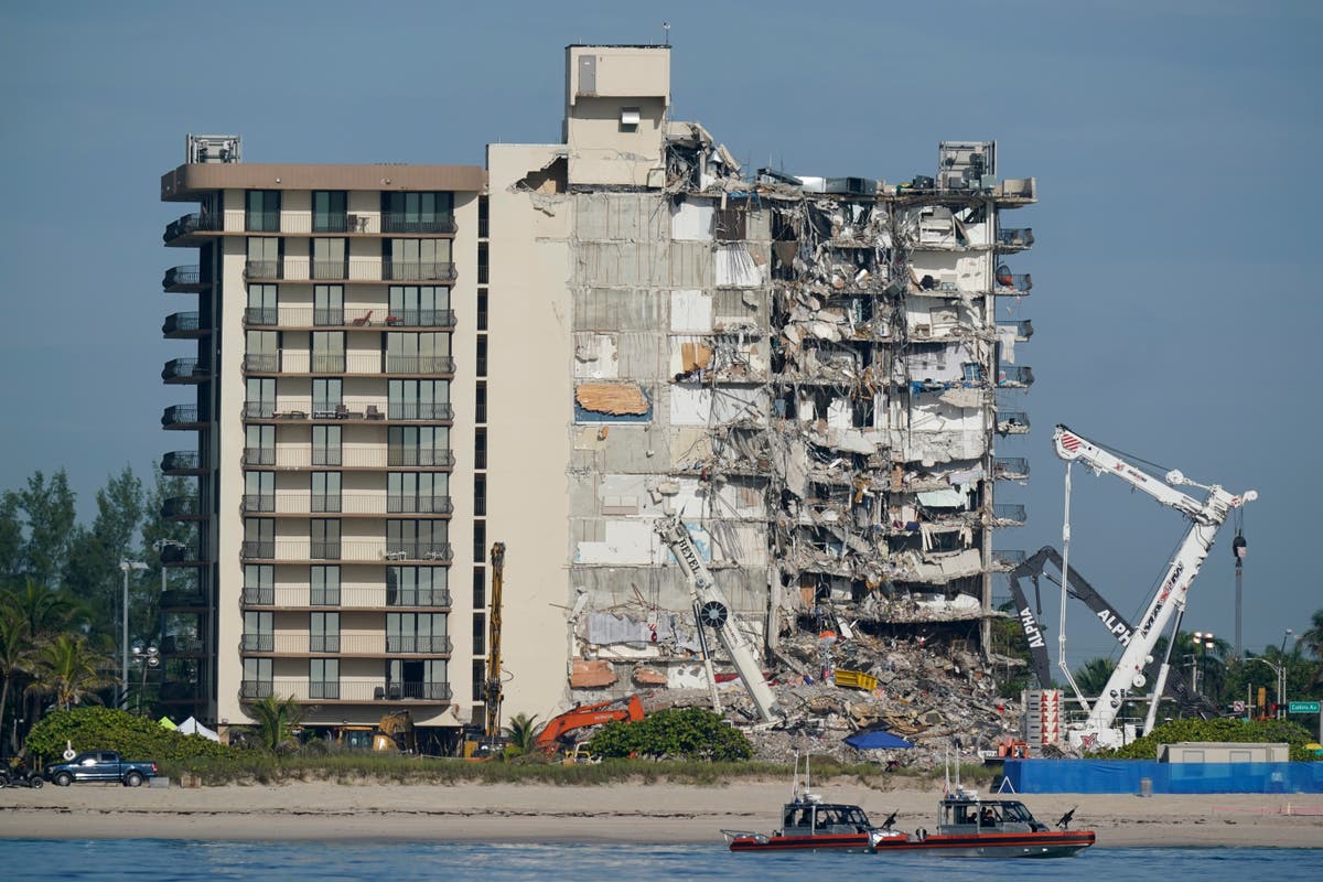Miami Condo collapse victims sue next-door luxury development