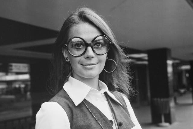 <p>Natalie Wood arrives at Heathrow Airport in London on 9 July 1968</p>