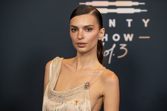 Emily Ratajkowski reflexiona sobre las atractivas cualidades de Pete Davidson