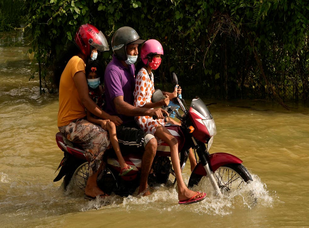 SRI LANKA LLUVIAS