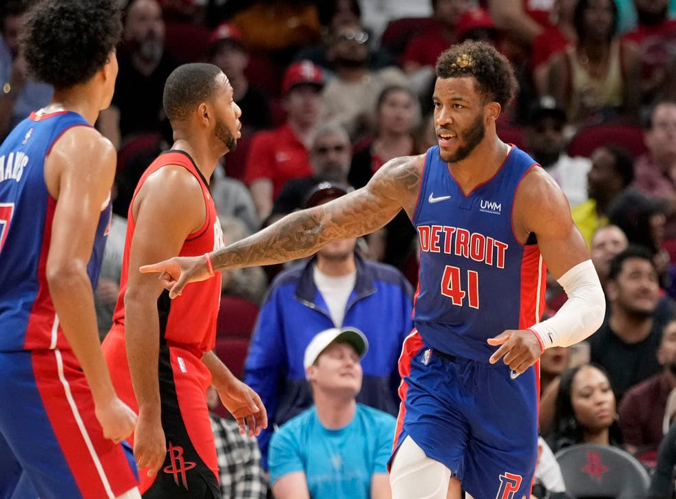 PISTONS-ROCKETS