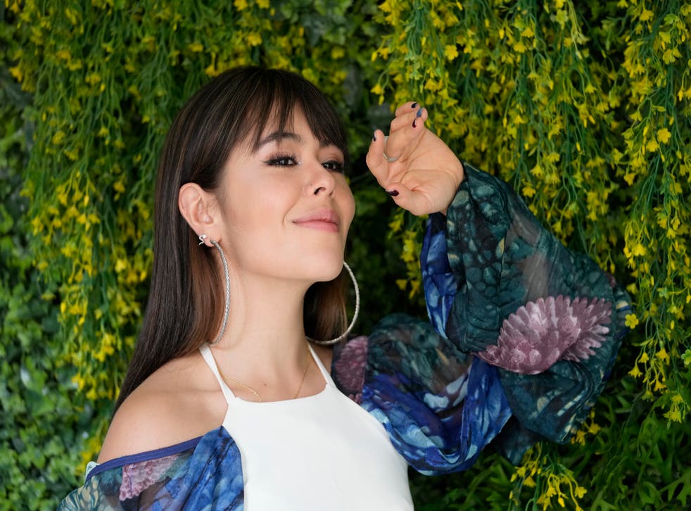 LATIN GRAMMY-JULIANA VELÁSQUEZ