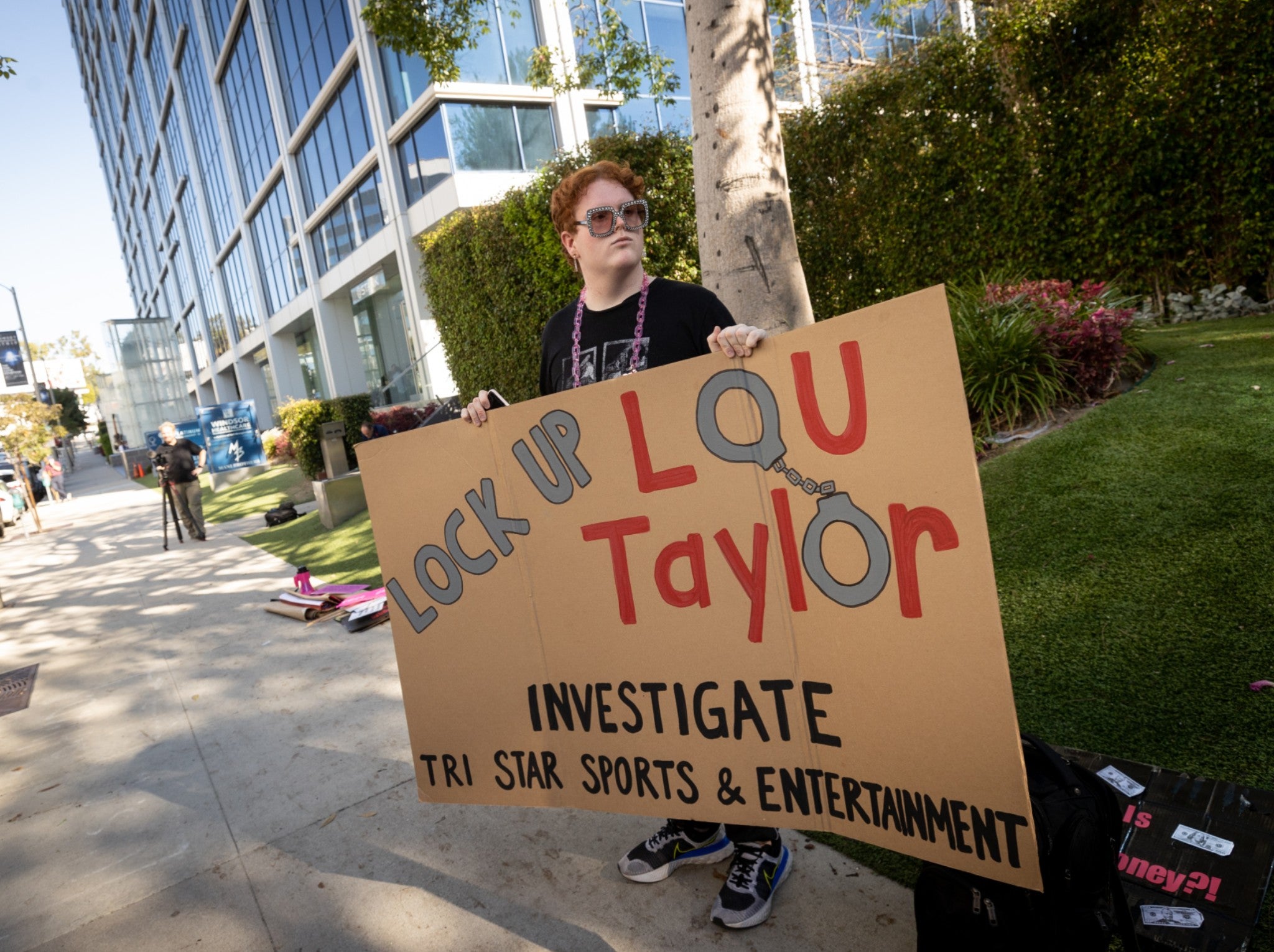 Fans protest against Lou Taylor