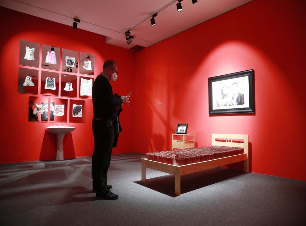 ITALIA-EXHIBICIÓN-ARTISTA CHINO