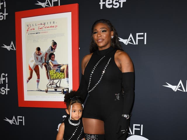 <p>Serena Williams and daughter match on red carpet at King Richard premiere </p>