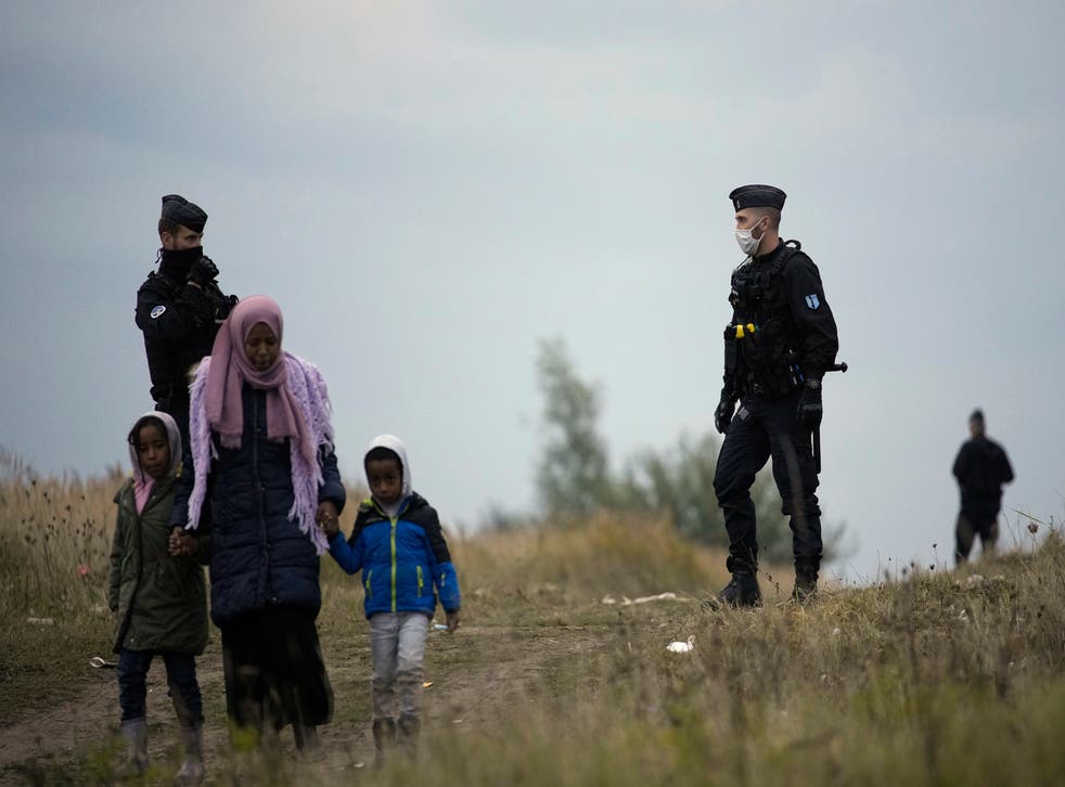 EUR-INM FRANCIA-MIGRANTES