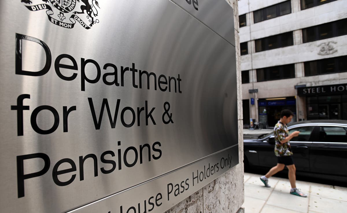 Government accused of &lsquo;losing grip&rsquo; on benefits system as overpayments hit record &pound;8.3bn