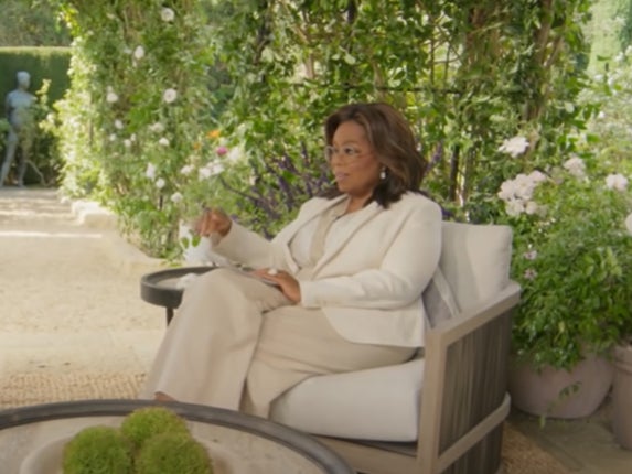 Oprah Winfrey interviews Adele for CBS