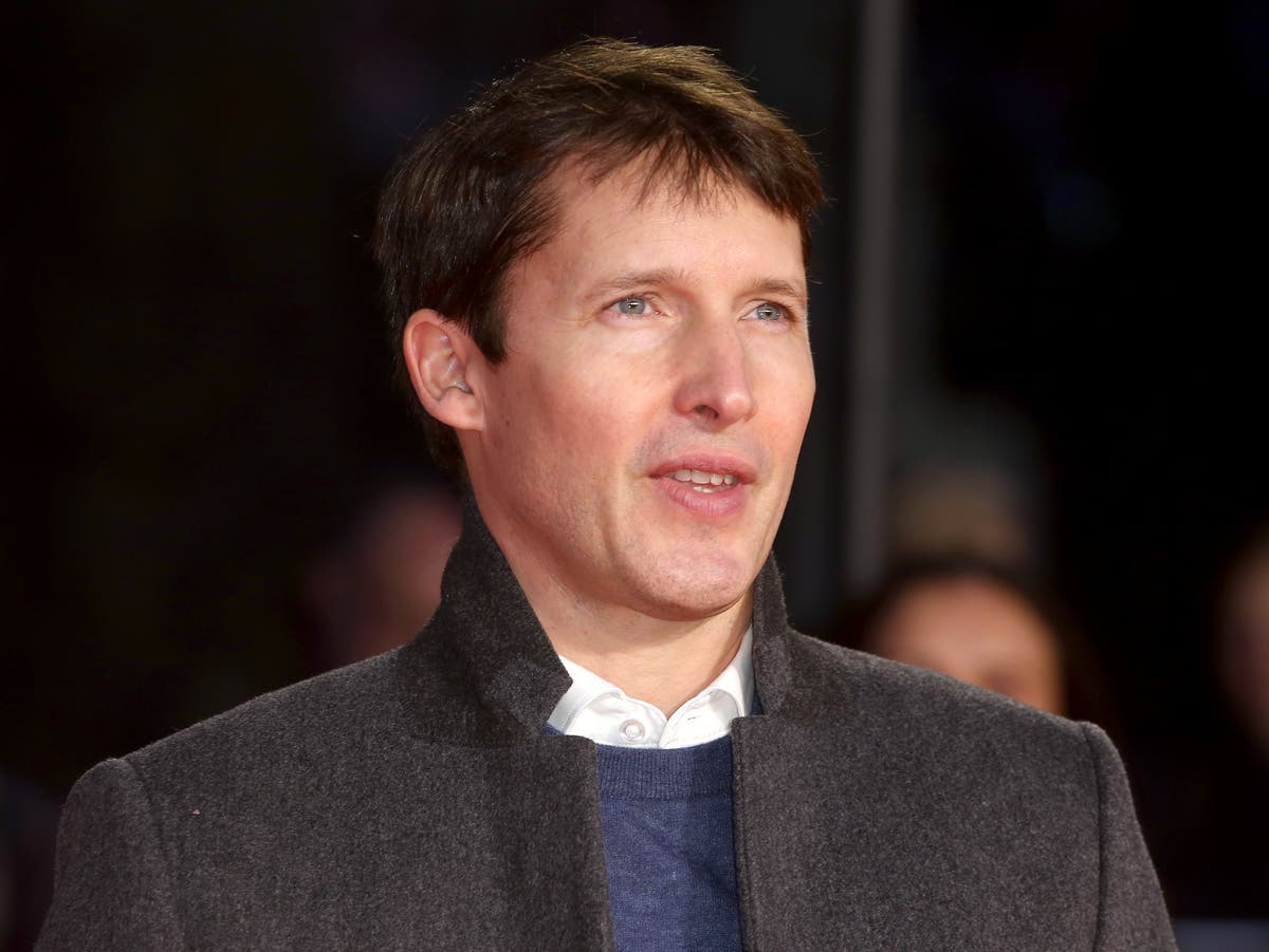 James Blunt jokingly threatens to release new music if Spotify doesn’t remove Joe Rogan’s podcast