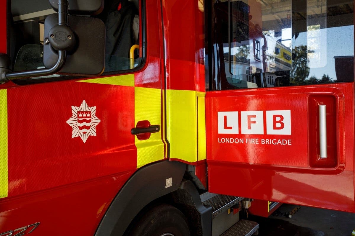 Women dies after flat fire in Tottenham
