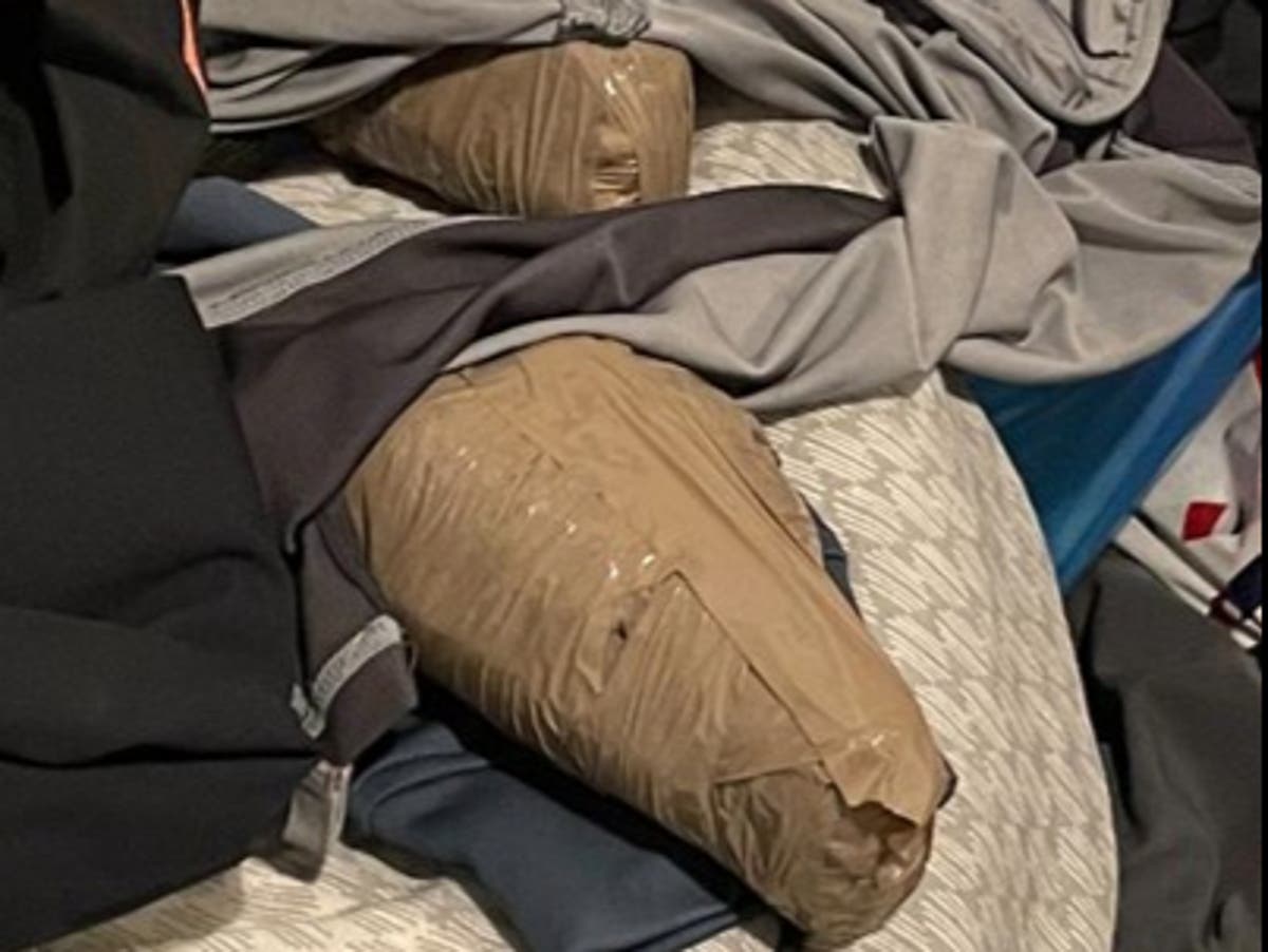 Two arrested amid police investigation into ‘prison throw overs’ in Manchester Two arrested amid police investigation into ‘prison throw overs’ in Manchester