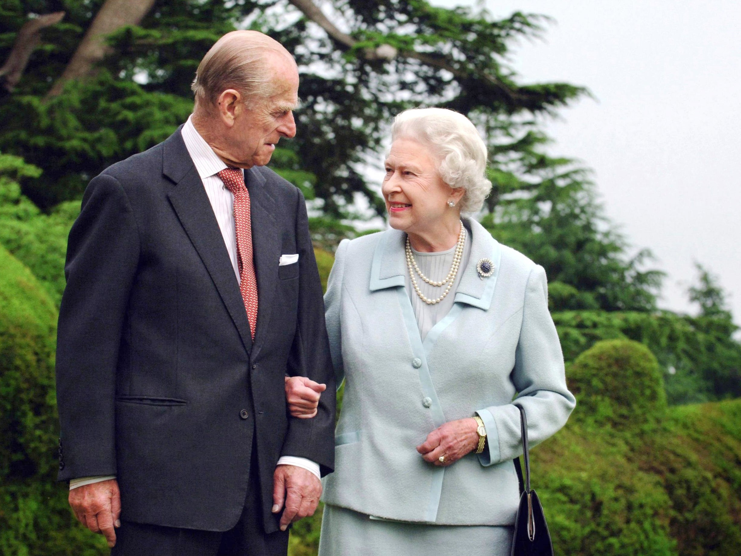 Prince Philip (L) and the Queen in Hampshire, 2007