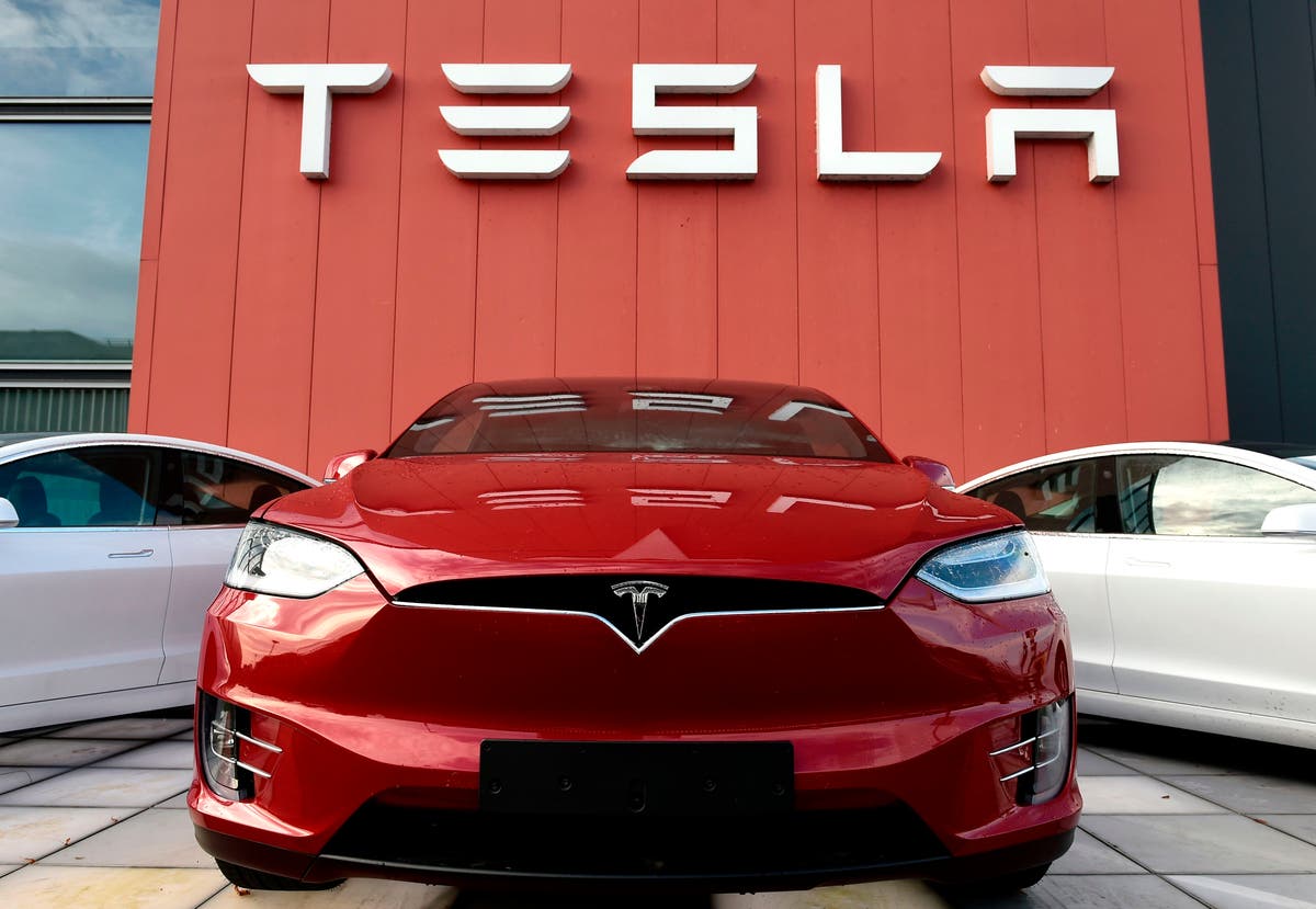 Tesla drivers locked out of cars due to server error - The Independent