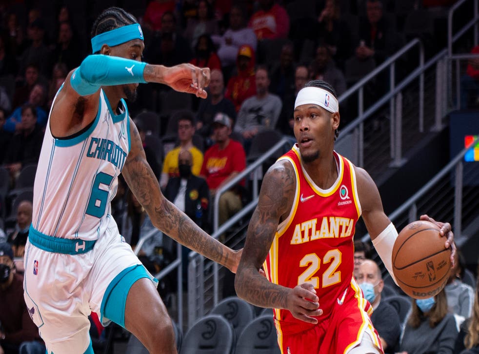HORNETS-HAWKS