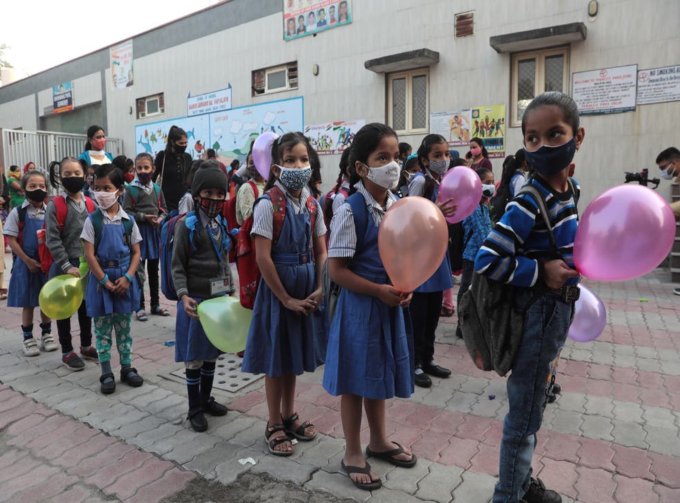 <p>File: Indian primary school students at their first day of school after Covid restrictions were eased  </p>