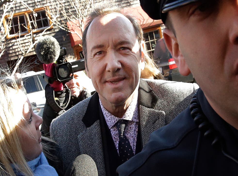 VIOLENCIA SEXUAL-KEVIN SPACEY