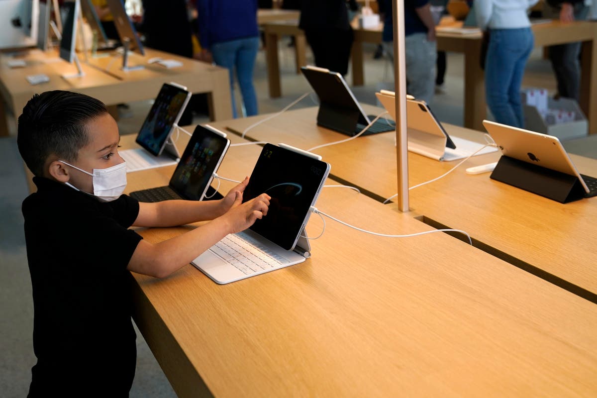 Apple finally adds &lsquo;Universal Control&rsquo; feature to Mac and iPad software, months after it was announced