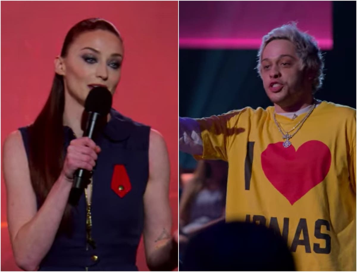 Sophie Turner makes Pete Davidson dating joke during Joe Jonas roast
