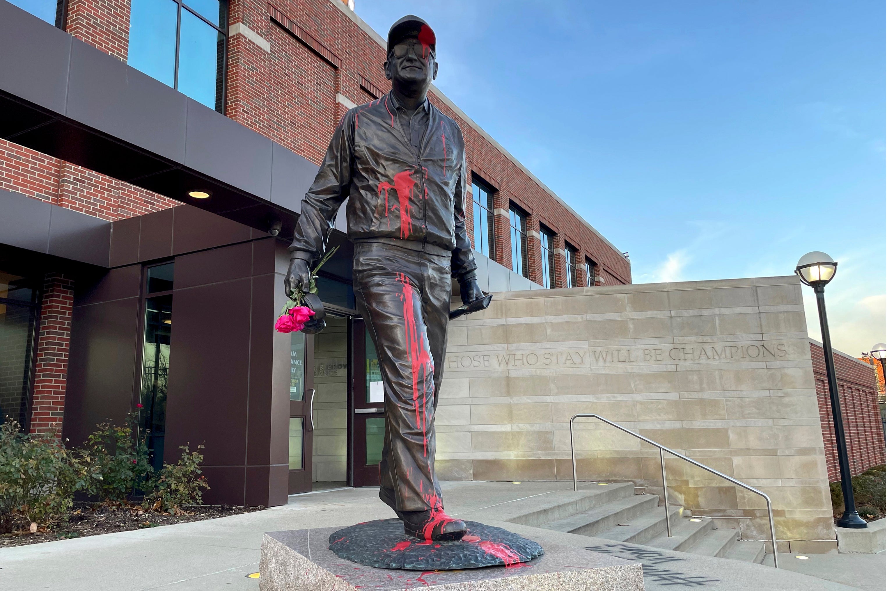 Bo Schembechler statue on U-M campus defaced with red paint | The  Independent