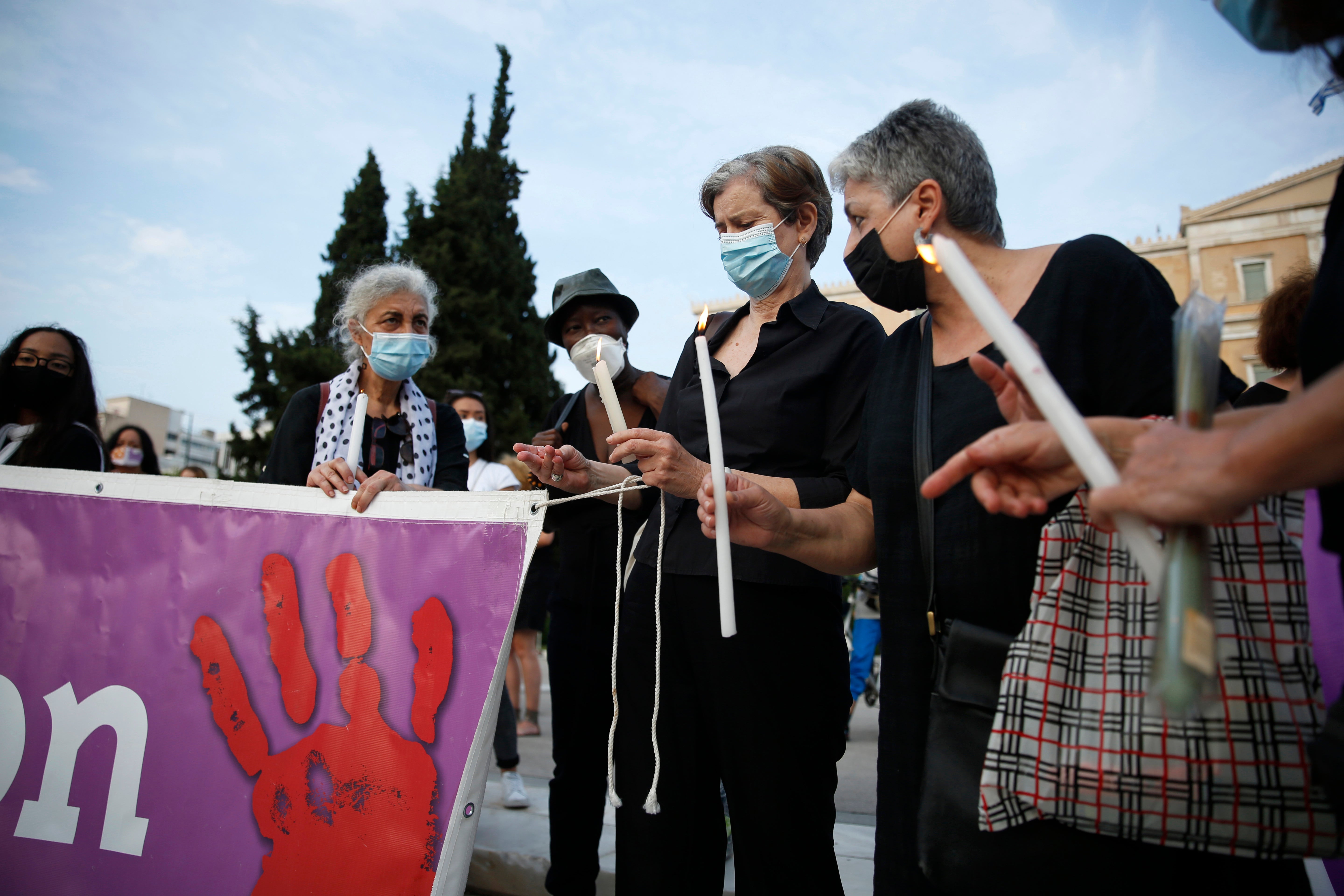 Women gather in Athens in memory of a victim of femicide