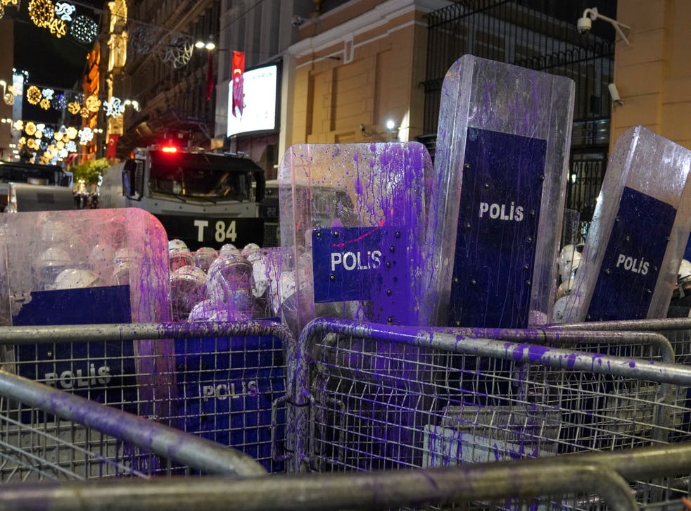 TURQUÍA-MUJERES-PROTESTAS