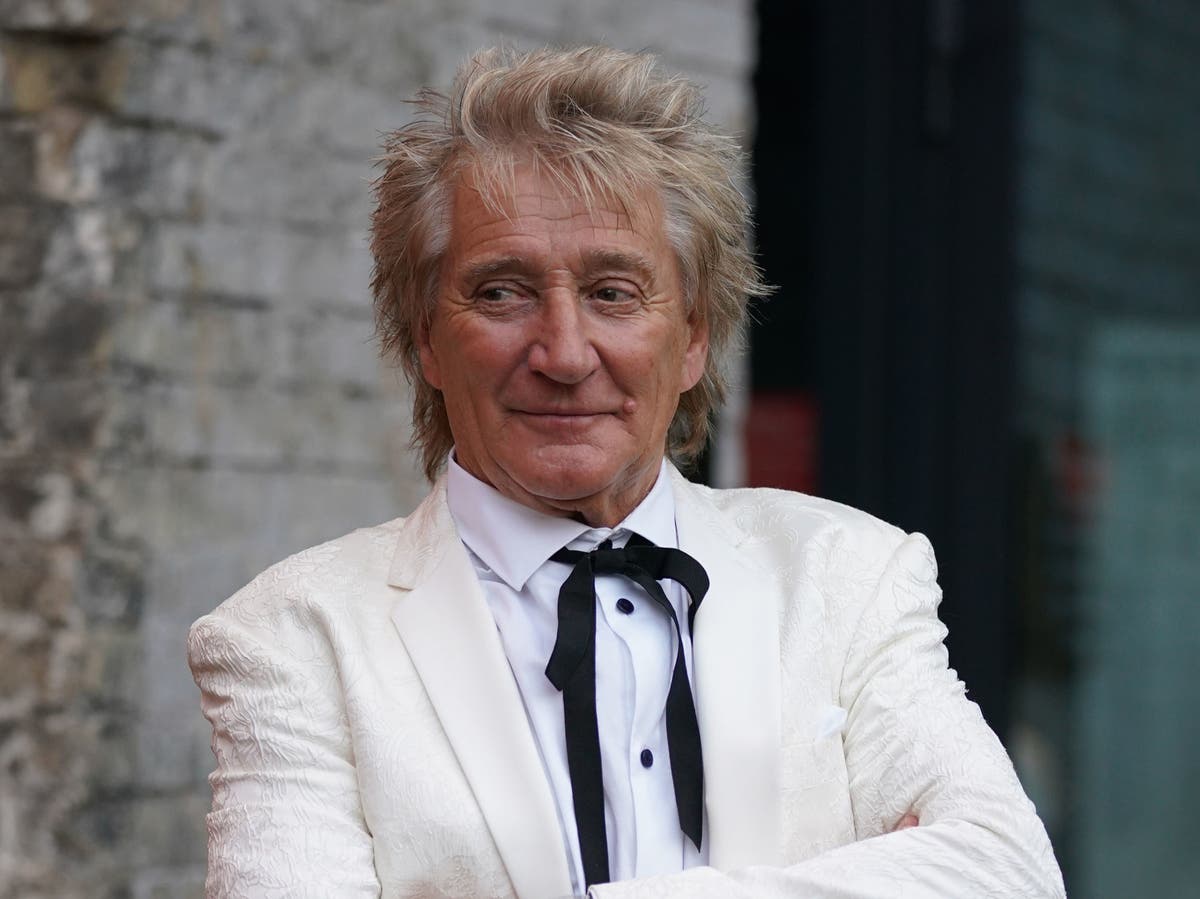 Rod Stewart cancels Australian tour due to Covid-19