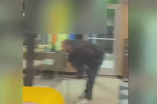 El video del teléfono celular captó el encuentro entre el personal de McDonald's y un cliente en el condado de Henry, Georgia