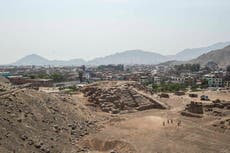 Archaeologists unearth 800-year-old mummy in Peru