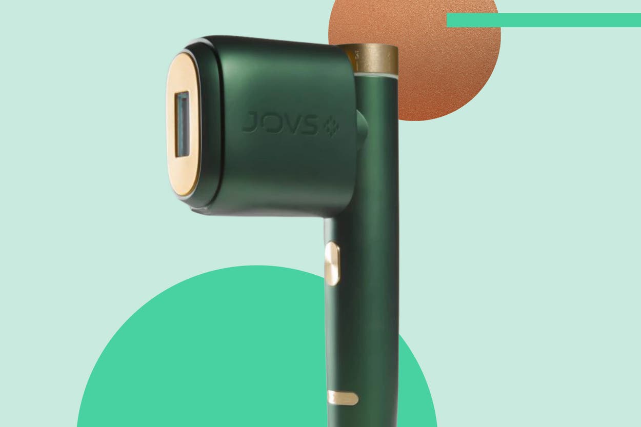 The attachment head rotates 180-degrees, an industry-first according to the brand