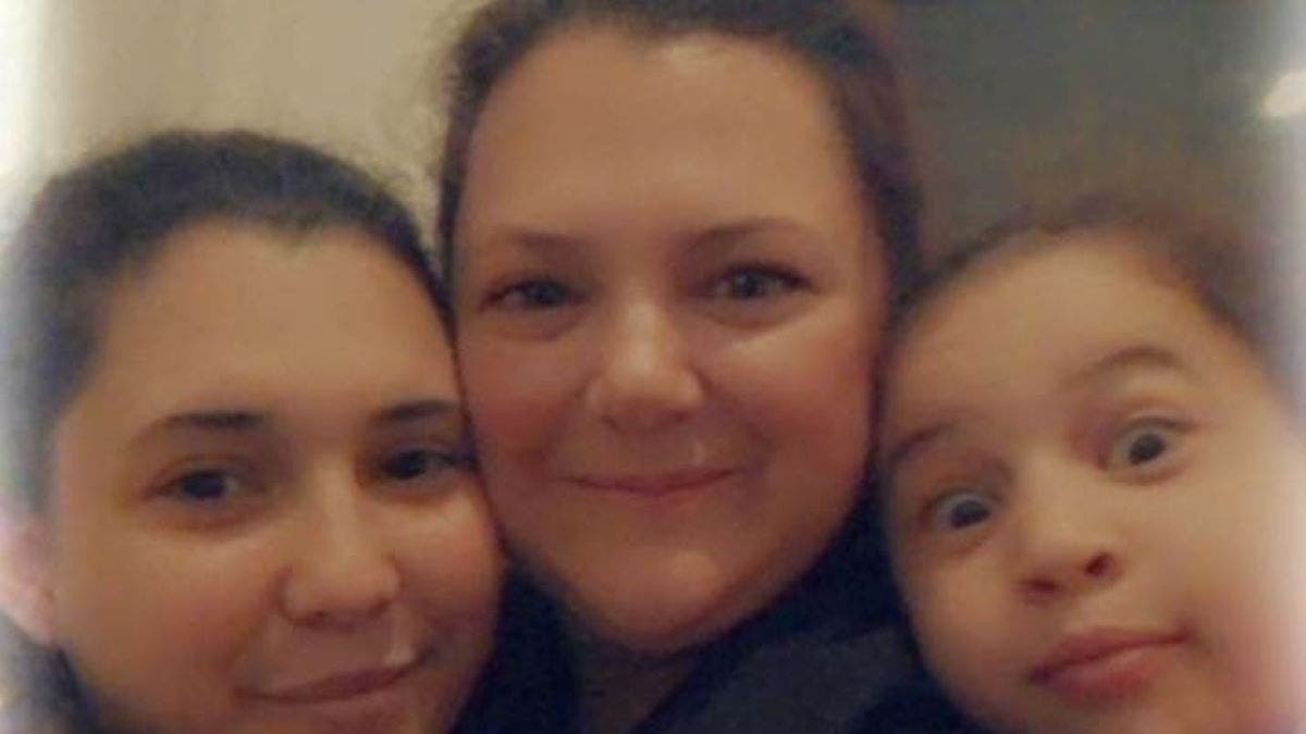 Man who left daughters in Libya jailed again