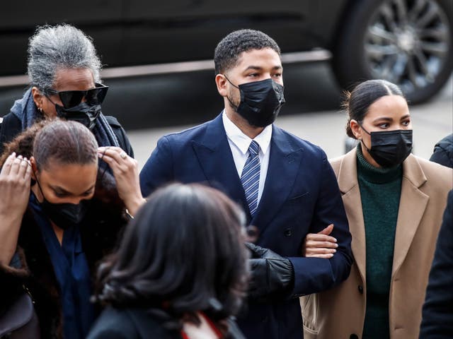 <p>US actor Jussie Smollett (C-Rear) arrives with family and attorneys for the first day of his trial for reportedly staging an attack on himself, at the Leighton Criminal Courthouse in Chicago, Illinois, USA, 29 November 2021</p>