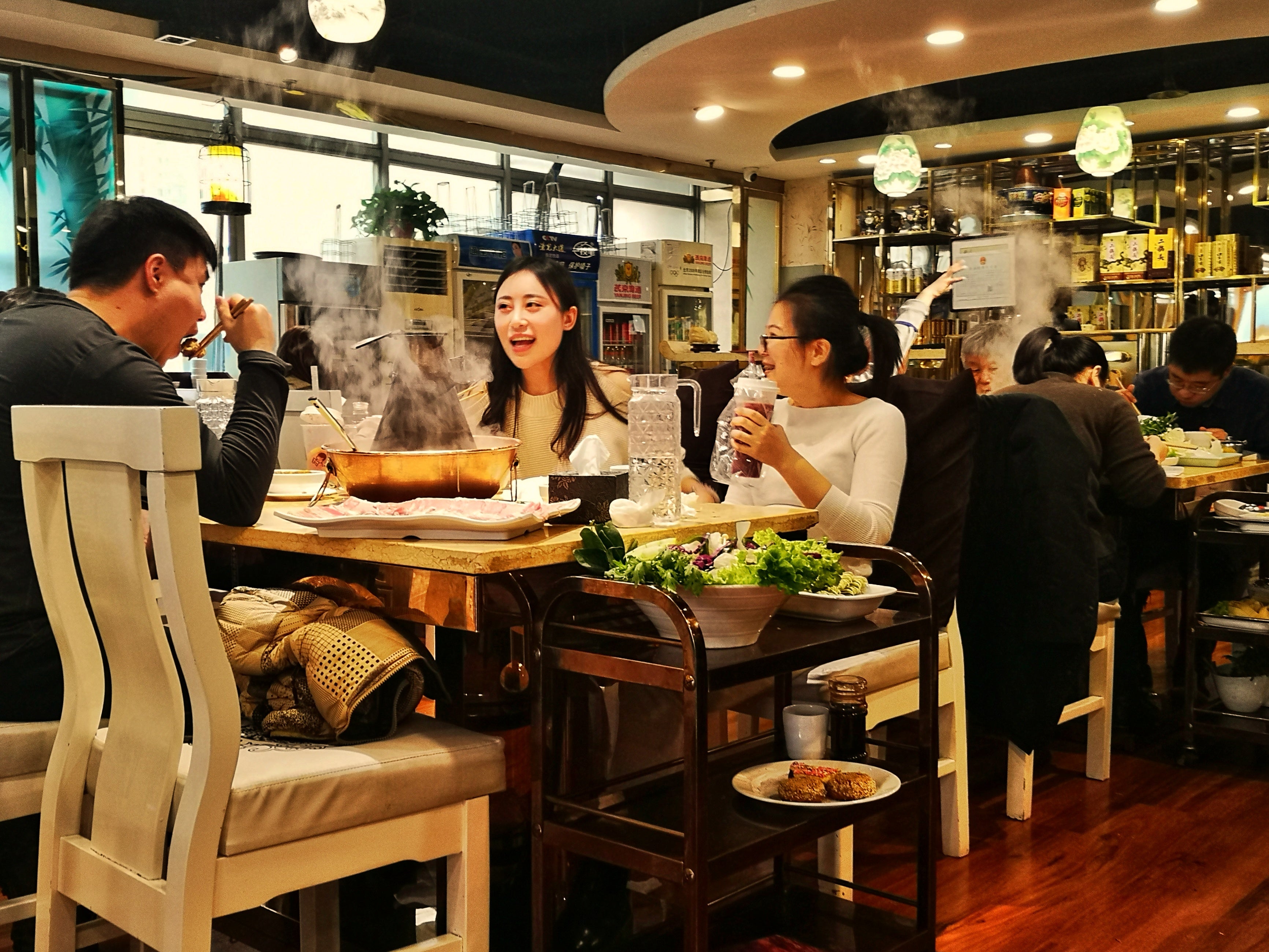 Diners have their mutton hotpot in Donglaishun, a well-known restaurant of the kind in Beijing