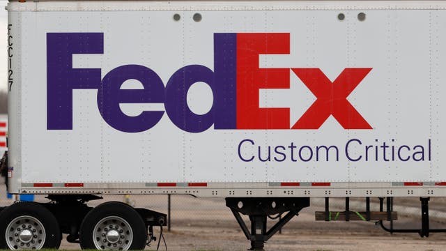 <p>Fedex driver ‘ding-dong ditched’ at customer’s door.</p>