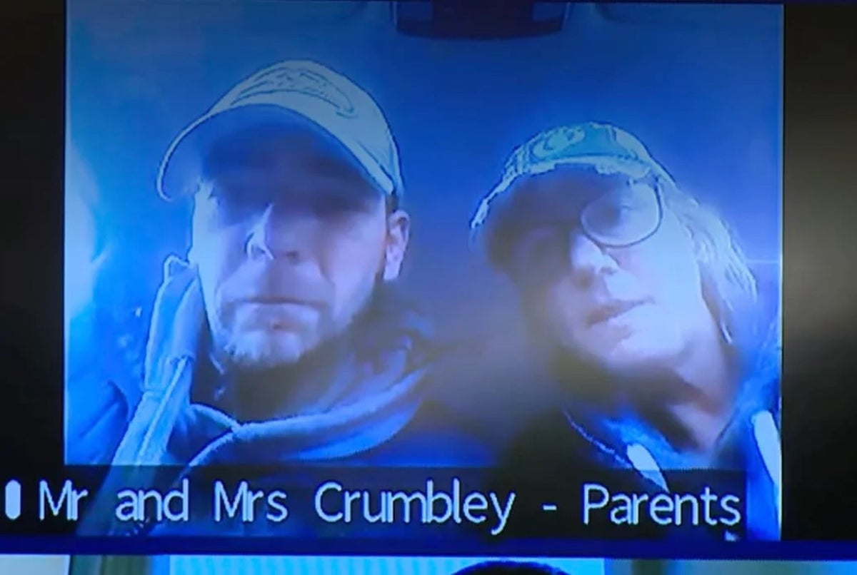 everything we know about ethan crumbley s parents who have been arrested and charged with manslaughter the independent