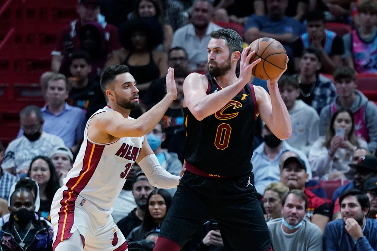Kevin Love shines as Cleveland claim first victory at Miami Heat in 11 years