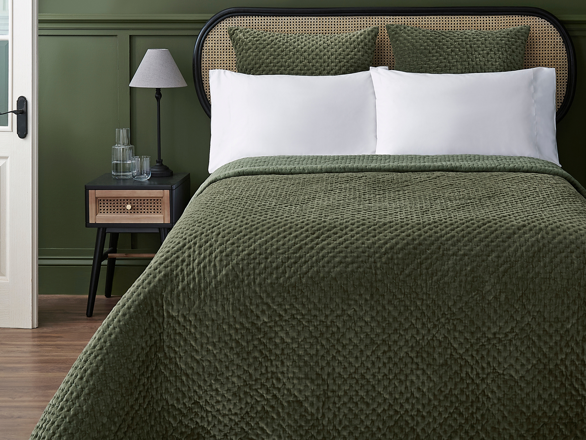 Dorma genevieve green bedspread, large.png