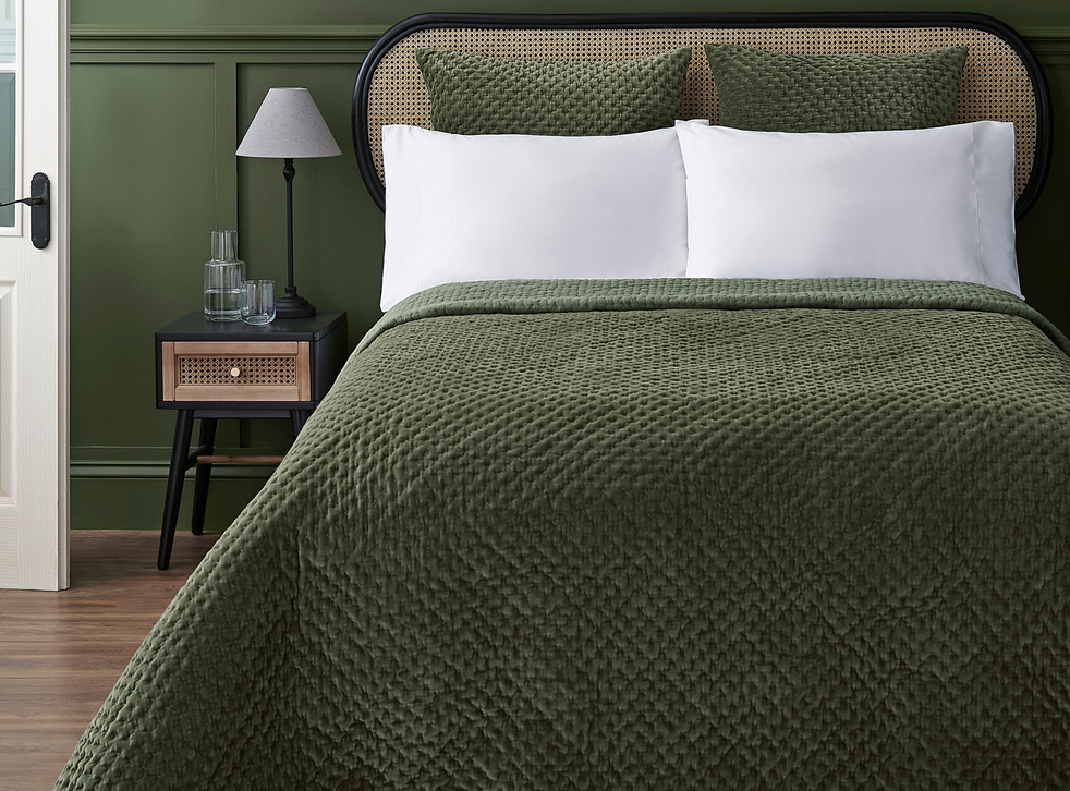 Best Bedspreads 2021 Luxury Additions, Oversized Bedspreads For King Size Beds