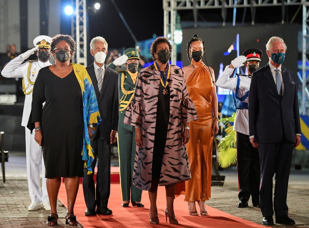 <p>Barbados PM Mia Mottley, former cricketer Garfield Sobers, President of Barbados, Dame Sandra Mason, Rihanna, and Prince Charles, Prince of Wales at the presidential inauguration</p>