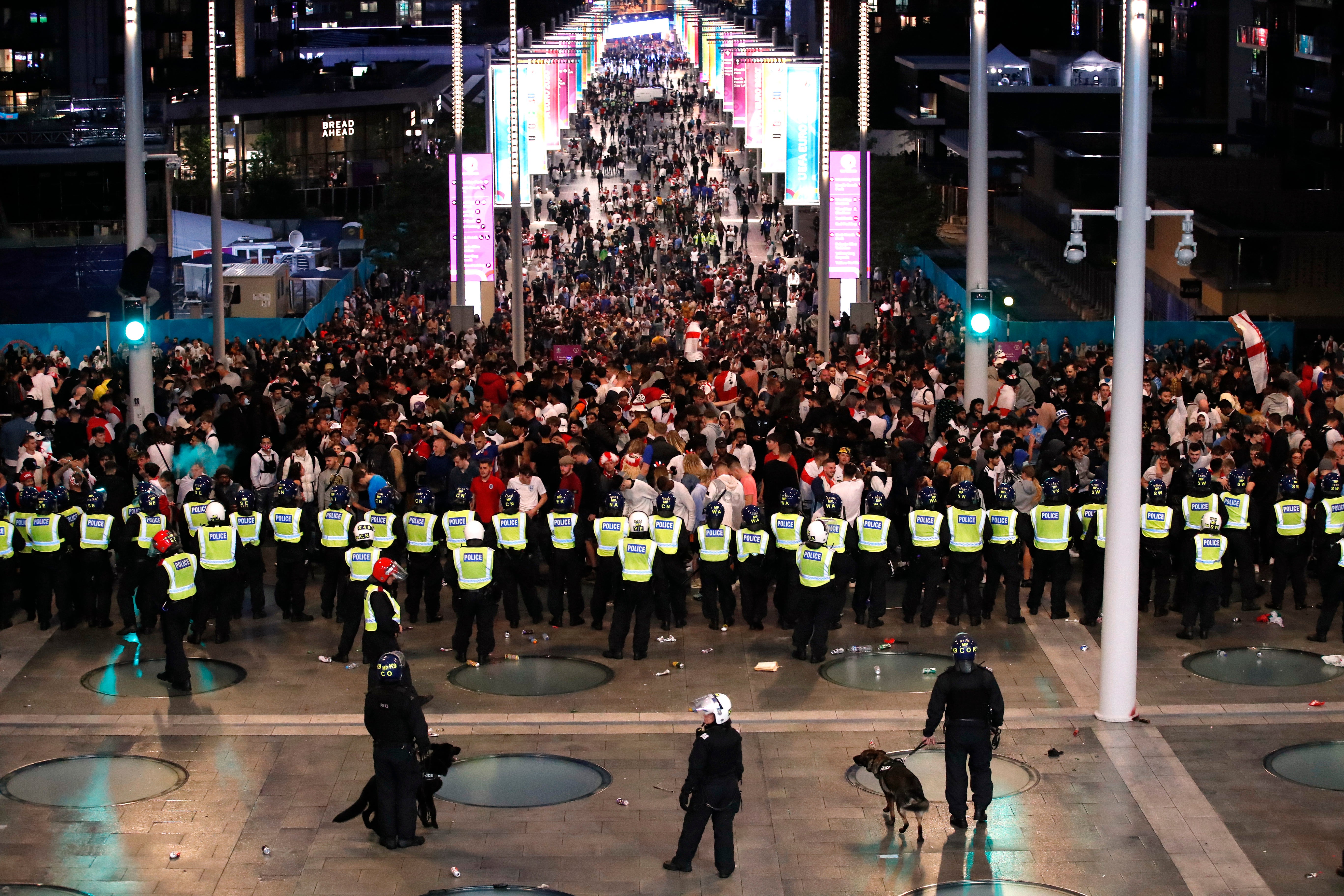 <p>Fans gather for Italy vs England at Wembley Stadium</p>