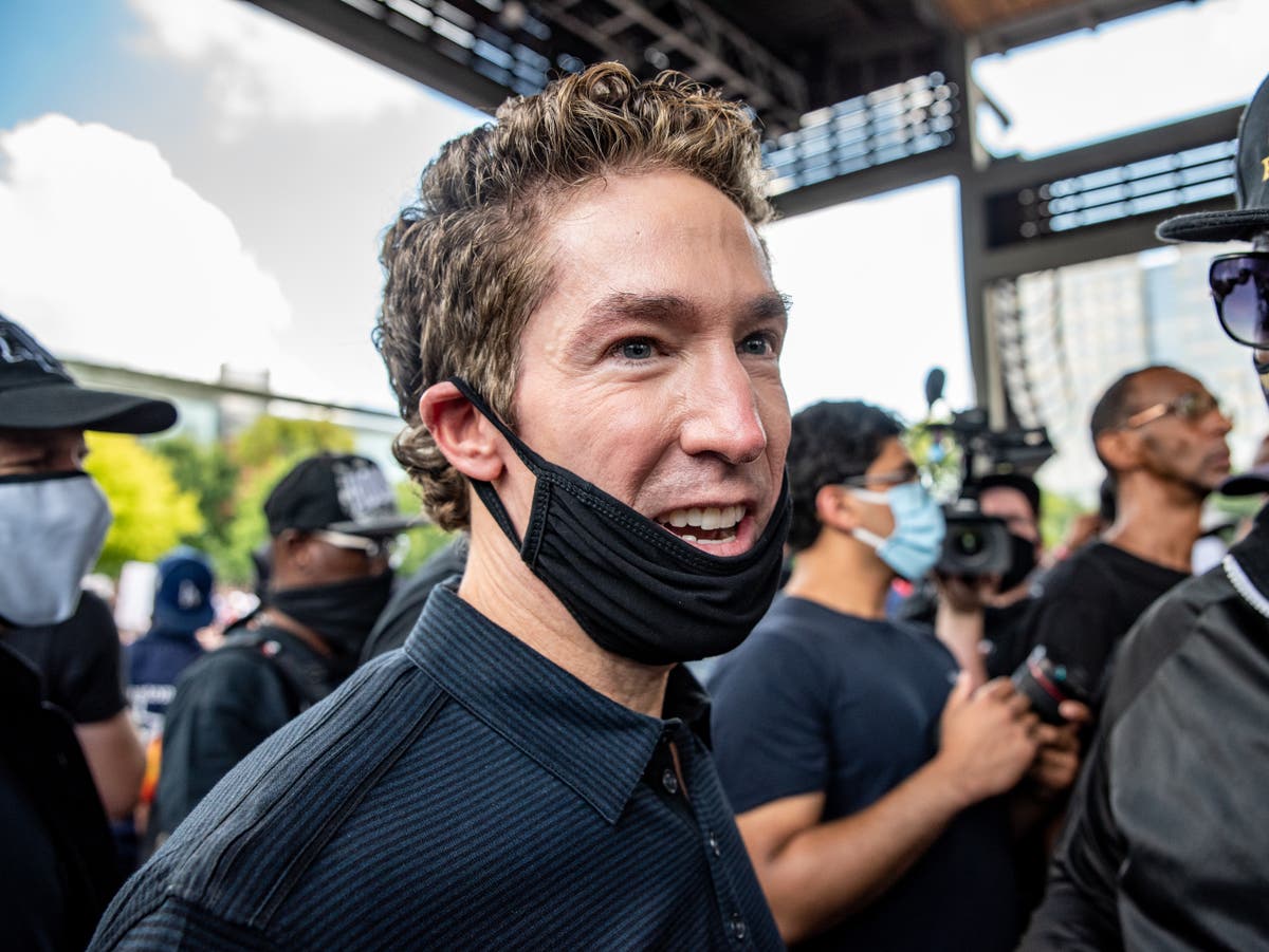 Joel Osteen church service stopped by stripping abortion activists
