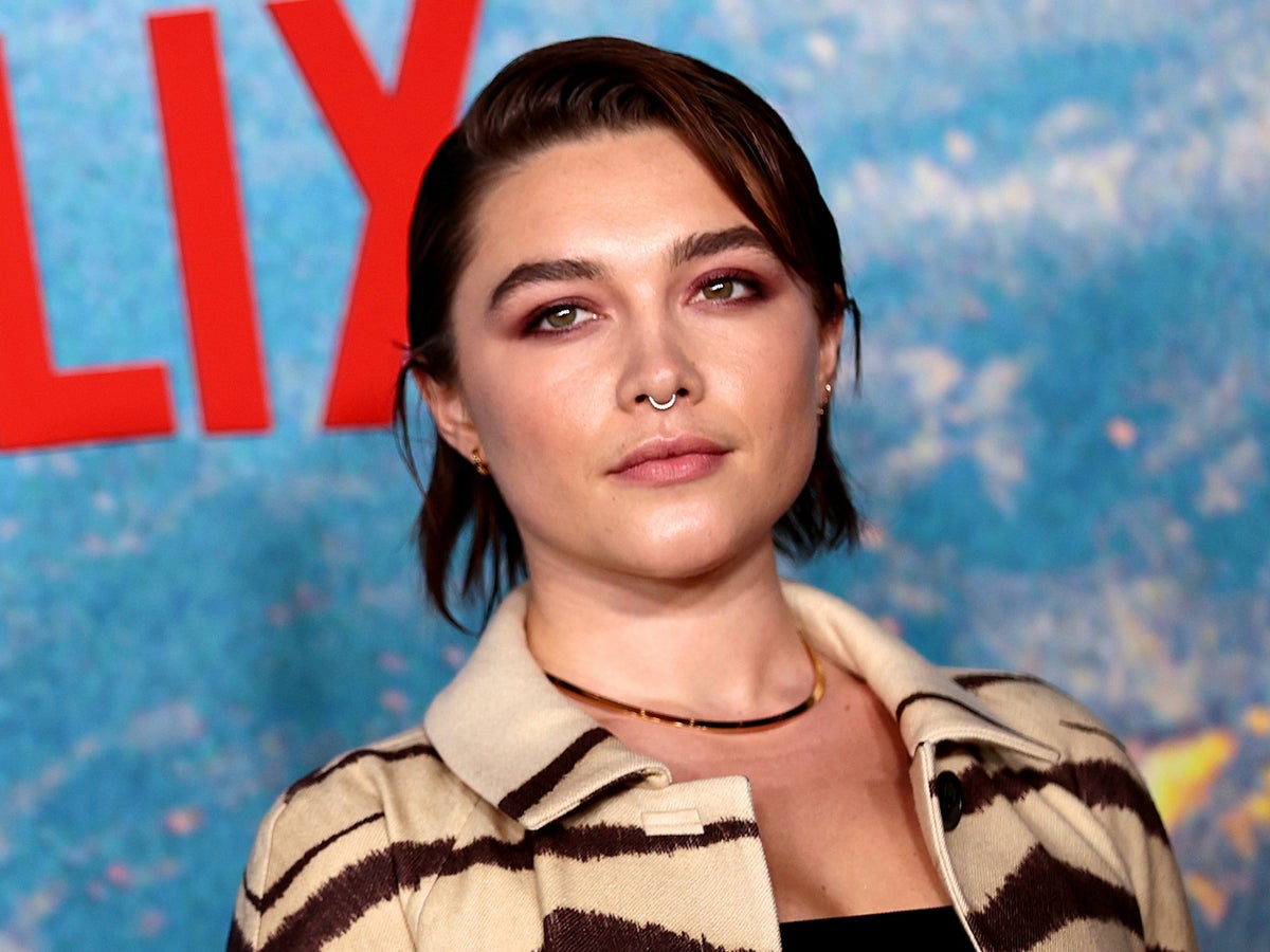 Florence Pugh says new septum piercing made her 'faint' | The Independent