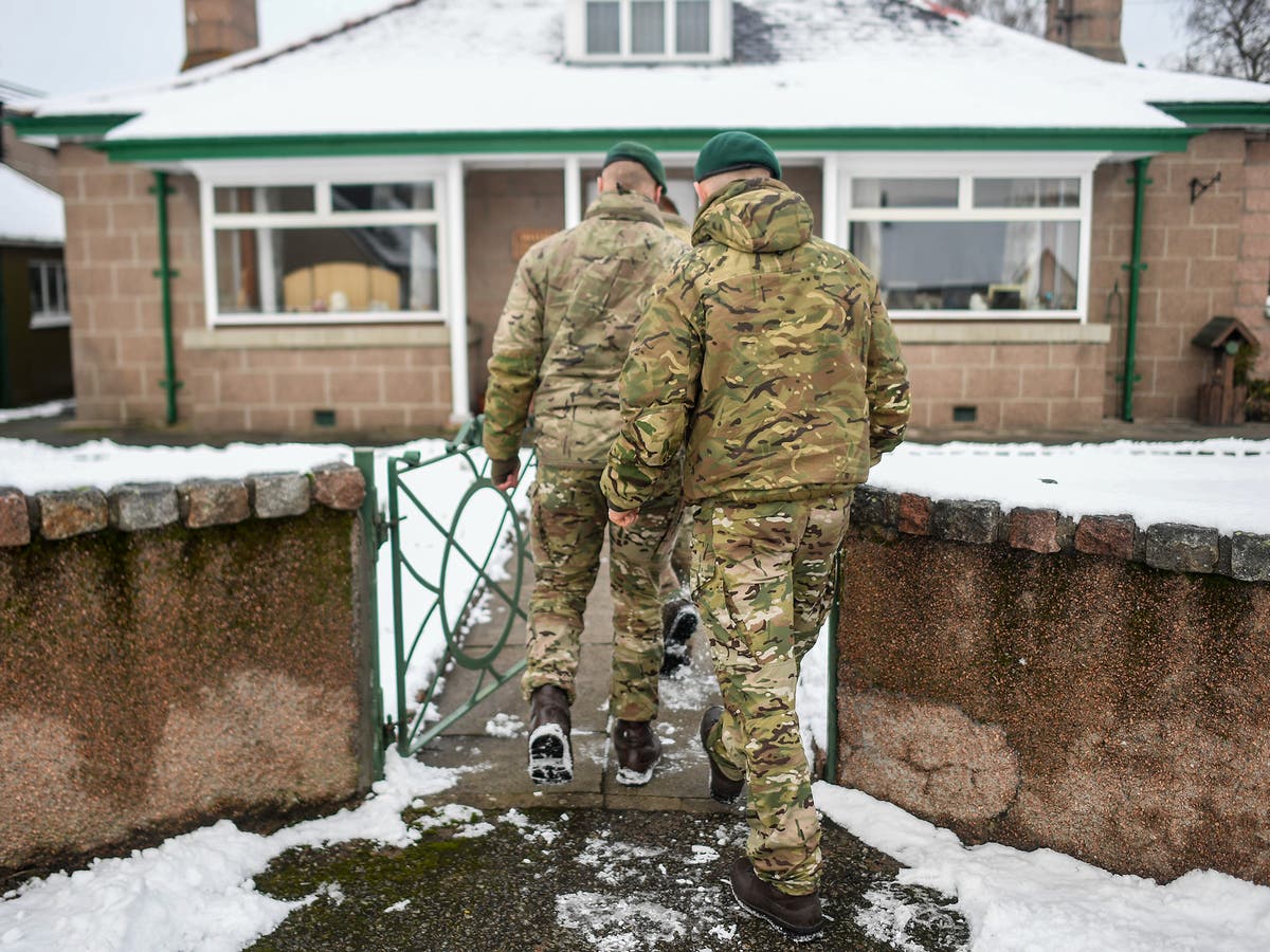 Storm Arwen: Power companies start to hand out compensation set to total tens of millions of pounds Storm Arwen: Power companies start to hand out compensation set to total tens of millions of pounds