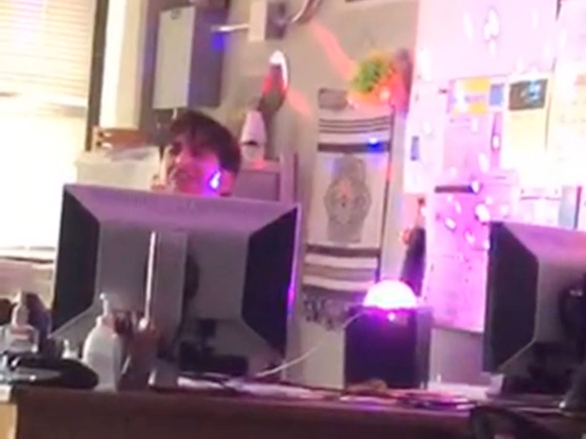 Teacher Fired After Singing Toxic By Britney Spears In Class The Independent