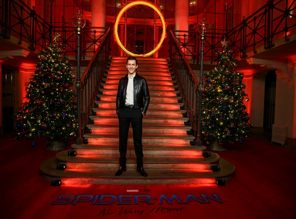 TOM HOLLAND