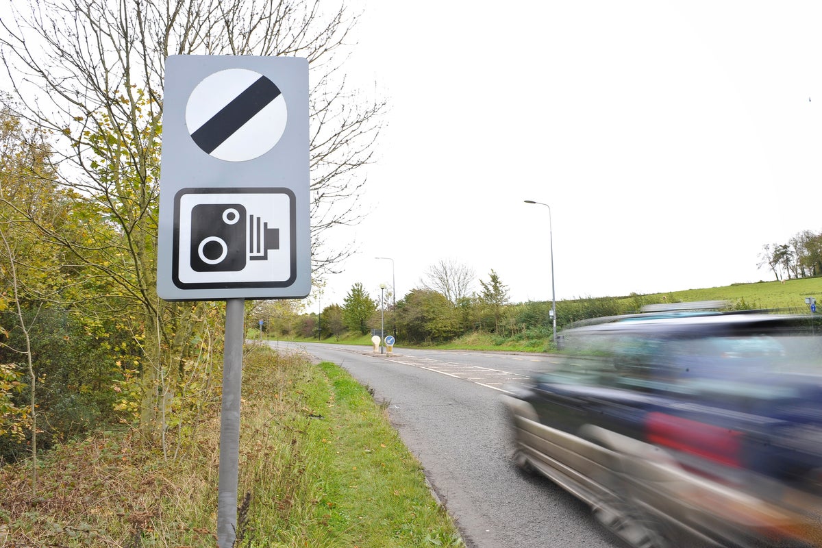 UK Police Report Nearly Half Catch Speeding Drivers Over 90mph in 30mph Zones