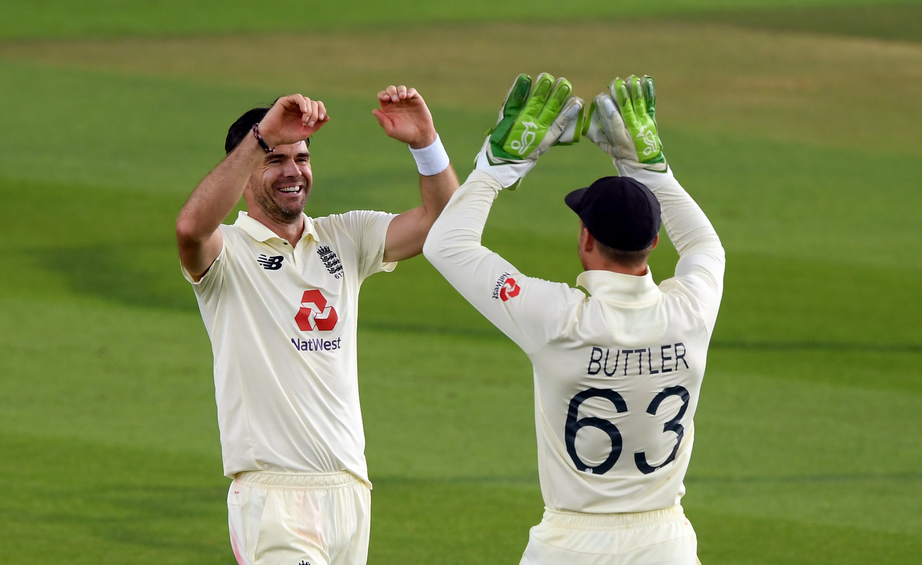 Jos Buttler (right) is sure James Anderson (left) will be a big factor in the Ashes (Stu Forster/Pool)
