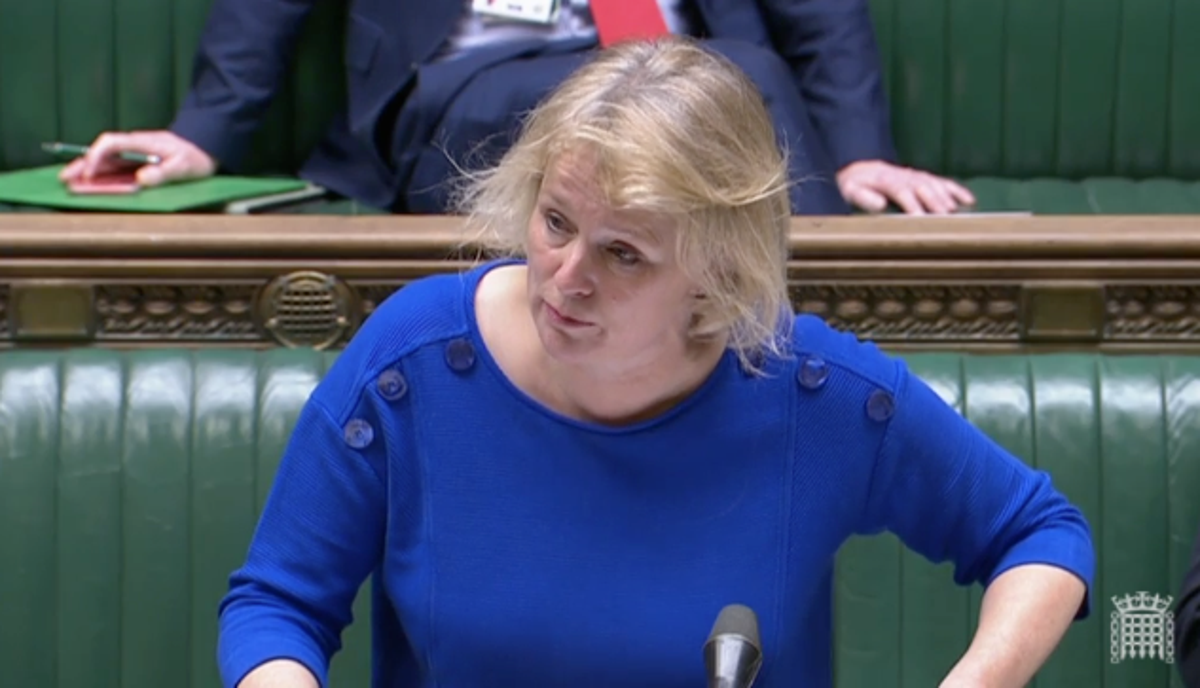 &lsquo;Putin needs to de-escalate now&rsquo;: Minister warns cost of Russia invading Ukraine would be &lsquo;catastrophically high&rsquo;