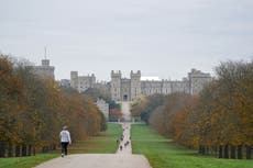 Windsor Castle: Intruder ‘armed with crossbow’ arrested in grounds as Queen celebrates Christmas