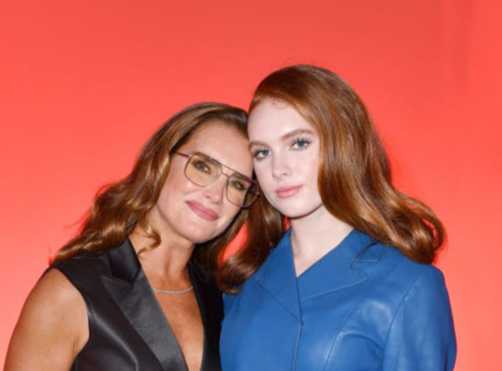 <p>Brooke Shields and Grier Henchy</p>
